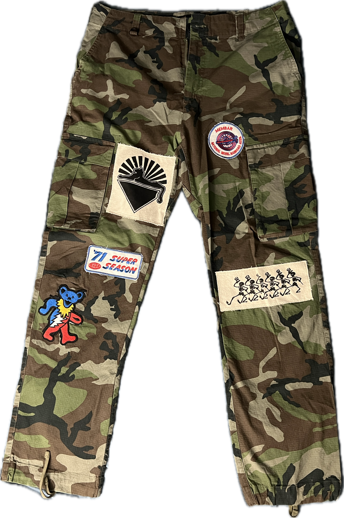 Nike SB Camo Pants with Patches, Size 32 (M)